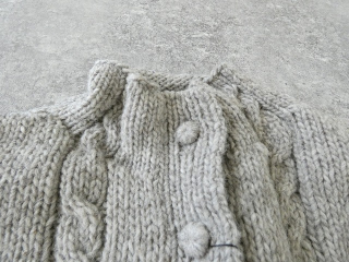 Hands of creation(ハンズオブクリエイション) ペルーのローゲージニット家庭機細ケーブルカーディガンの商品画像44