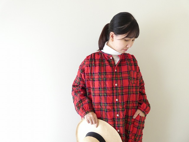 快晴堂(かいせいどう) タータンフォーエバー Wideスタンド衿&ギャザーワンピースの商品画像3
