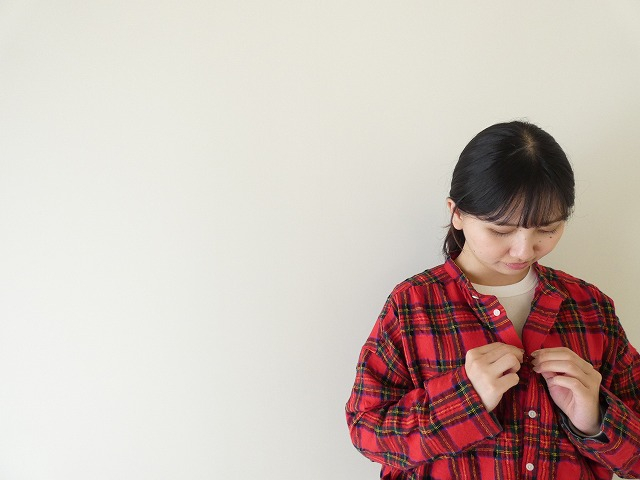 快晴堂(かいせいどう) タータンフォーエバー スタンド背タックシャツの商品画像4