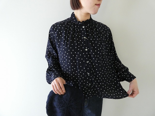 MidiUmi(ミディウミ) IPEKER プリントドットシャツの商品画像1