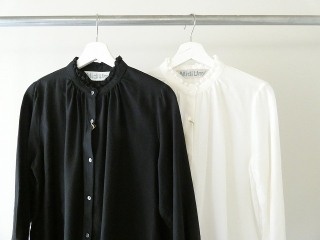 MidiUmi(ミディウミ) フリルカラーギャザーネックシャツの商品画像16