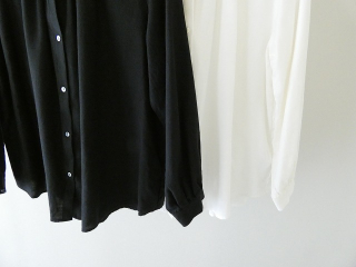 MidiUmi(ミディウミ) フリルカラーギャザーネックシャツの商品画像17