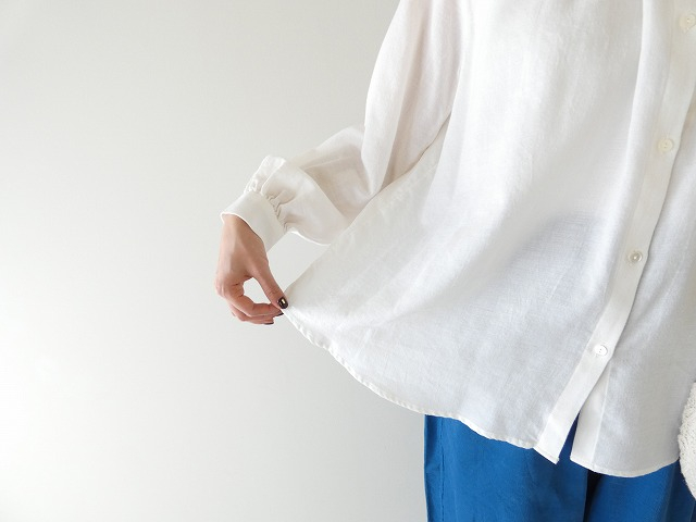 MidiUmi(ミディウミ) フリルカラーギャザーネックシャツの商品画像4