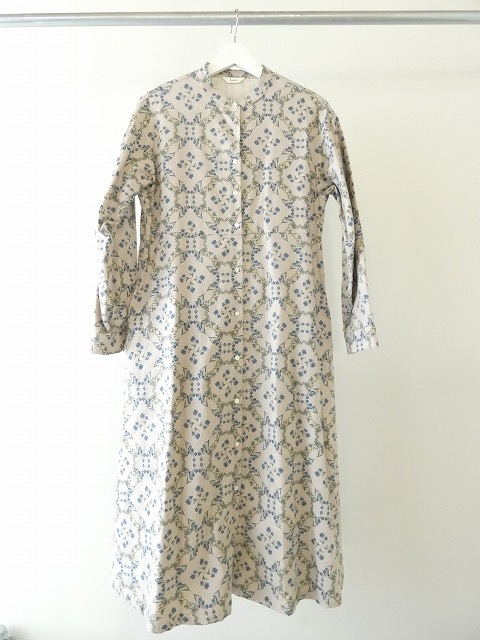 PK ブルーフラワーのバンドカラーワンピースの商品画像10