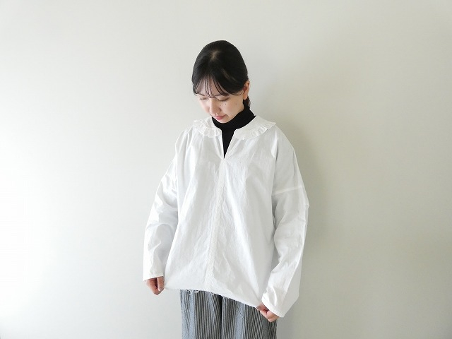 homspun(ホームスパン) バルキーシーチング薄手フリルプルオーバーブラウスの商品画像1