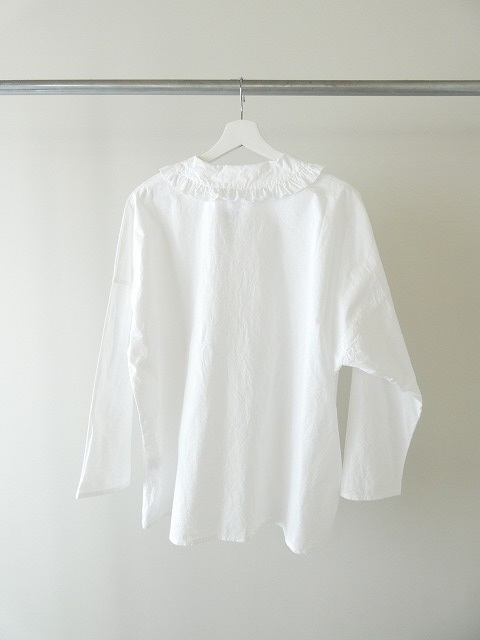 homspun(ホームスパン) バルキーシーチング薄手フリルプルオーバーブラウスの商品画像11