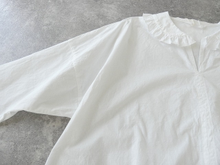 homspun(ホームスパン) バルキーシーチング薄手フリルプルオーバーブラウスの商品画像25