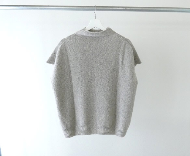 evam eva(エヴァムエヴァ) boucle yarn vestの商品画像8