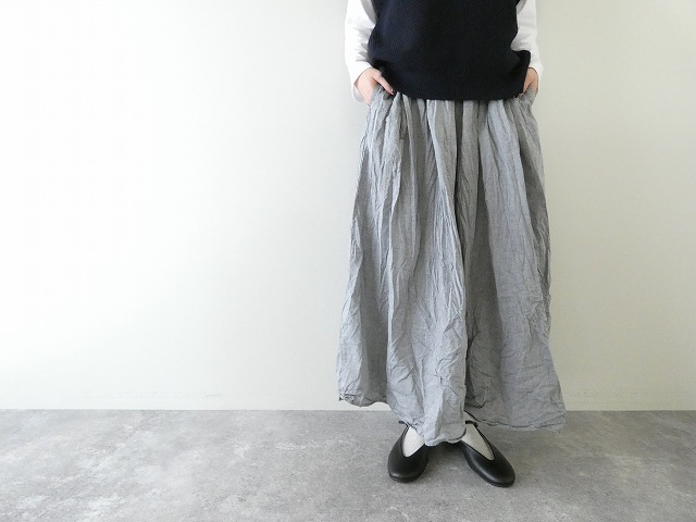 MidiUmi(ミディウミ) シャンブレーギャザースカートの商品画像1