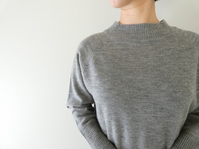 mao made(マオメイド) メリノウール 2WAYくるみボタンプルオーバーの商品画像11