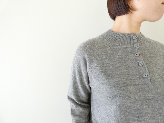 mao made(マオメイド) メリノウール 2WAYくるみボタンプルオーバーの商品画像4
