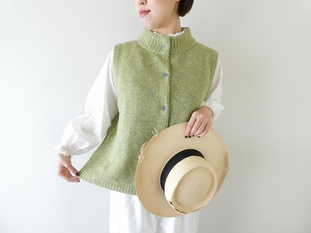 mao made(マオメイド) ヤクフィールAライン前開きベストの商品画像2