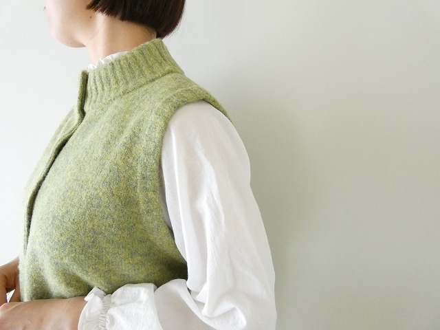 mao made(マオメイド) ヤクフィールAライン前開きベストの商品画像4