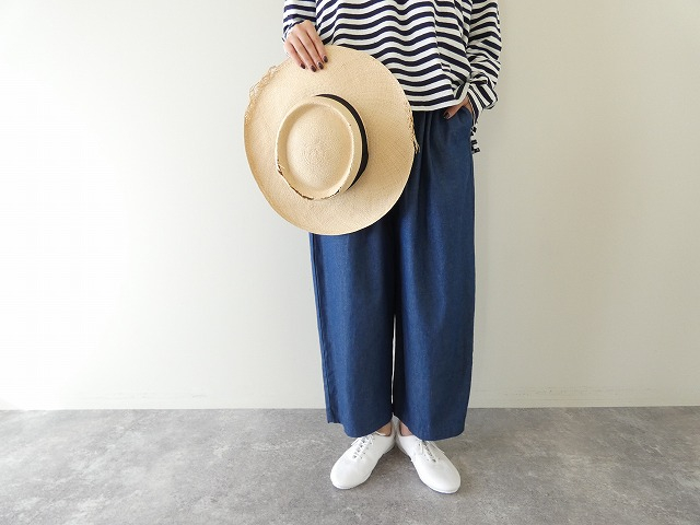 MidiUmi(ミディウミ) デニムワイドイージーパンツの商品画像1