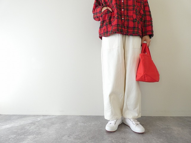 BLUE LAKE MARKET(ブルーレイクマーケット) ポケットバックダーツイージーパンツの商品画像2