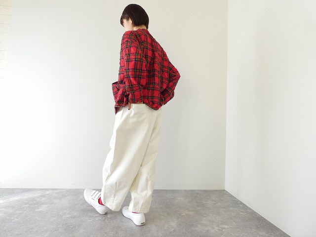 BLUE LAKE MARKET(ブルーレイクマーケット) ポケットバックダーツイージーパンツの商品画像6