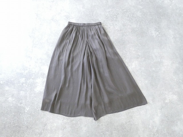 DONEEYU(ドニーユ) 割繊パウダーサテンギャザースカンツの商品画像10