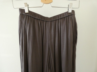 DONEEYU(ドニーユ) 割繊パウダーサテンギャザースカンツの商品画像32