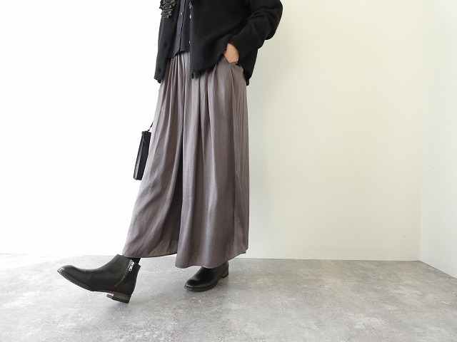 DONEEYU(ドニーユ) 割繊パウダーサテンギャザースカンツの商品画像6