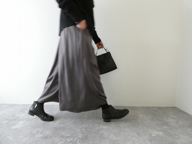 DONEEYU(ドニーユ) 割繊パウダーサテンギャザースカンツの商品画像7