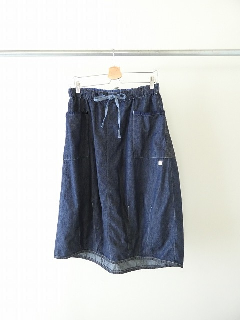 快晴堂(かいせいどう) Girl'sライトオンスデニム斜めポケット・裾ダーツスカートの商品画像3