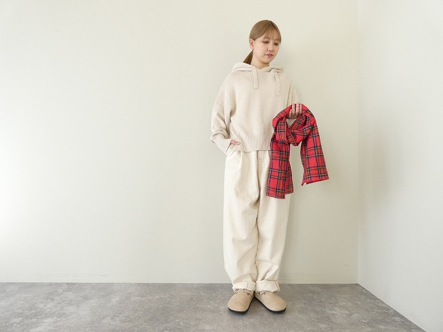 mao made(マオメイド) ざっくりアサーメン 気持ちちょい短めフード付きプルオーバーの商品画像1