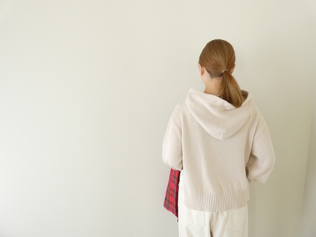 mao made(マオメイド) ざっくりアサーメン 気持ちちょい短めフード付きプルオーバーの商品画像5