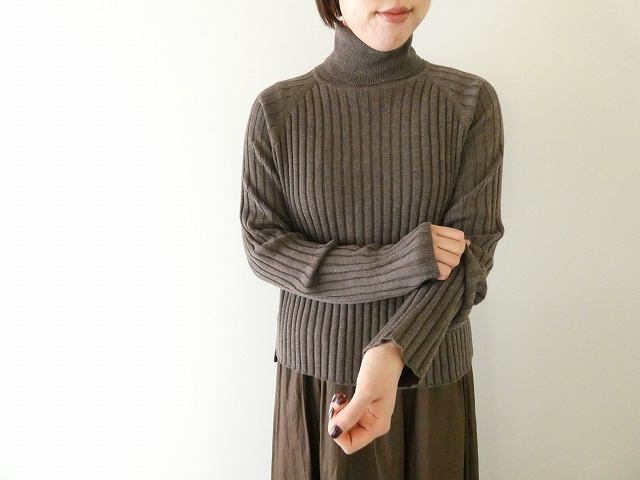 mizuiro ind(ミズイロインド) ワイドリブハイネックプルオーバーの商品画像1