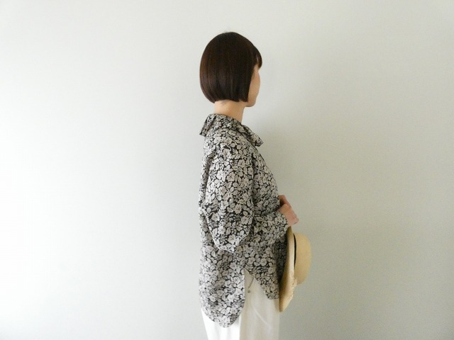 R&D.M.Co-(オールドマンズテーラー) WILD BERRY RUFFLED COLLAR BLOUSEの商品画像8