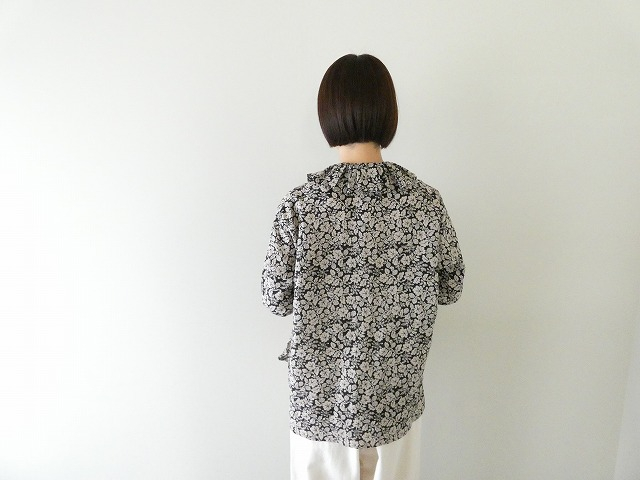 R&D.M.Co-(オールドマンズテーラー) WILD BERRY RUFFLED COLLAR BLOUSEの商品画像9