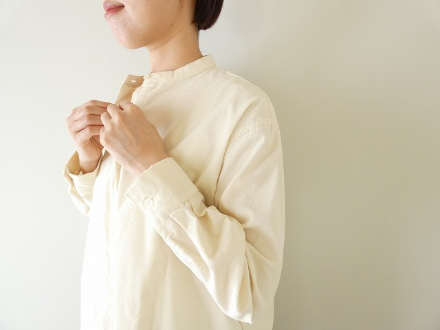 sabbatum(サバタム) シャツコールバックヨークヘムラウンドシャツの商品画像1