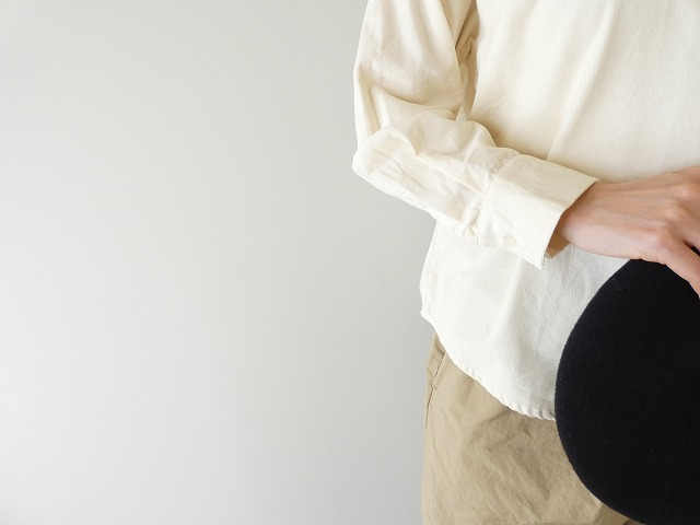 sabbatum(サバタム) シャツコールバックヨークヘムラウンドシャツの商品画像8