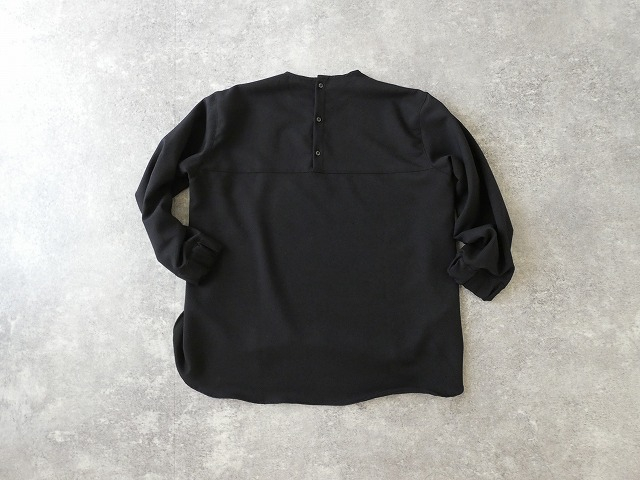 sabbatum(サバタム) ウールライクポリエステルヘムラウンドブラウスの商品画像29