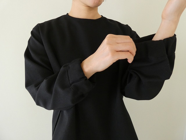 sabbatum(サバタム) ウールライクポリエステルヘムラウンドブラウスの商品画像7