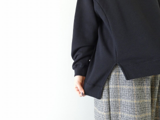 sabbatum(サバタム) ソフトモダン裏毛ハイネックスリットプルオーバーの商品画像18