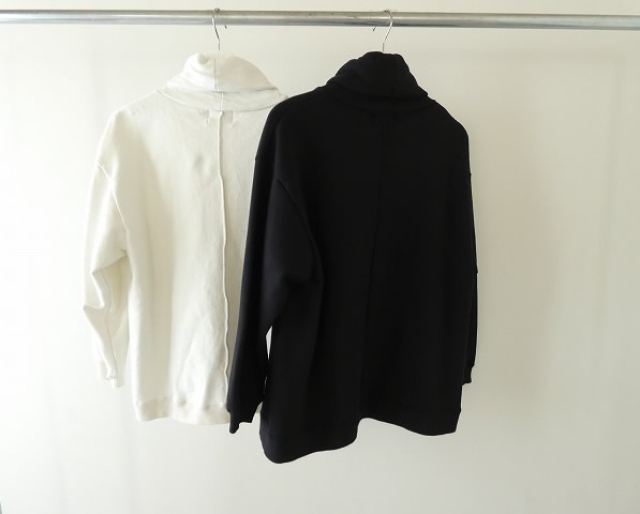 sabbatum(サバタム) ソフトモダン裏毛ハイネックスリットプルオーバーの商品画像8