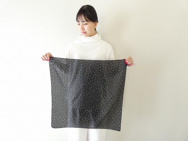 bulle de savon(ビュルデサボン) しわしわドットスカーフの商品画像1