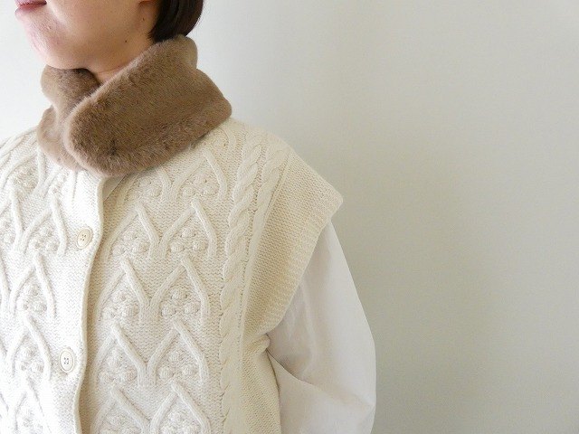 shs 首元が華やかにみえる ファーのミニショールの商品画像2