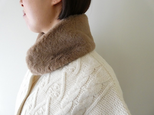 shs 首元が華やかにみえる ファーのミニショールの商品画像5