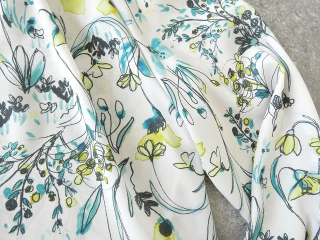 TOMORROWLAND(トゥモローランド) オーキッドフラワースタンドカフギャザーブラウスの商品画像29