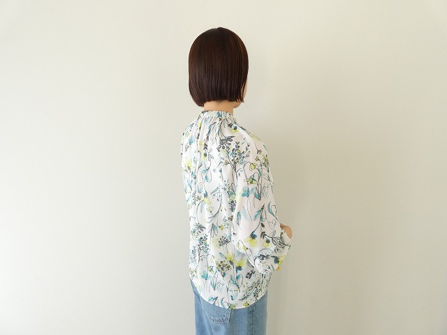 TOMORROWLAND(トゥモローランド) オーキッドフラワースタンドカフギャザーブラウスの商品画像6