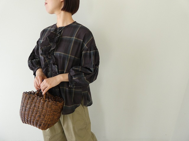 LAITERIE(レイトリー) オーガニックコットンローンチェックフリルブラウスの商品画像1