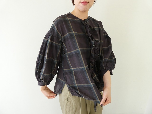LAITERIE(レイトリー) オーガニックコットンローンチェックフリルブラウスの商品画像4