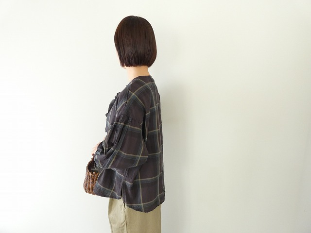 LAITERIE(レイトリー) オーガニックコットンローンチェックフリルブラウスの商品画像5