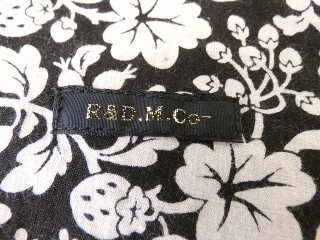 R&D.M.Co-(オールドマンズテーラー) WILD BERRY CIRCLE POUCH　Lsizeの商品画像21