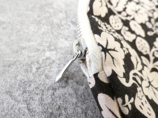 R&D.M.Co-(オールドマンズテーラー) WILD BERRY CIRCLE POUCH　Lsizeの商品画像22