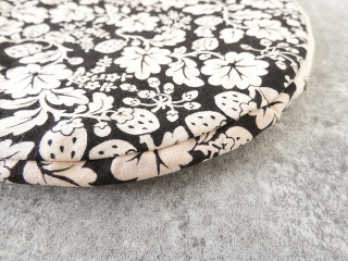 R&D.M.Co-(オールドマンズテーラー) WILD BERRY CIRCLE POUCH　Lsizeの商品画像23