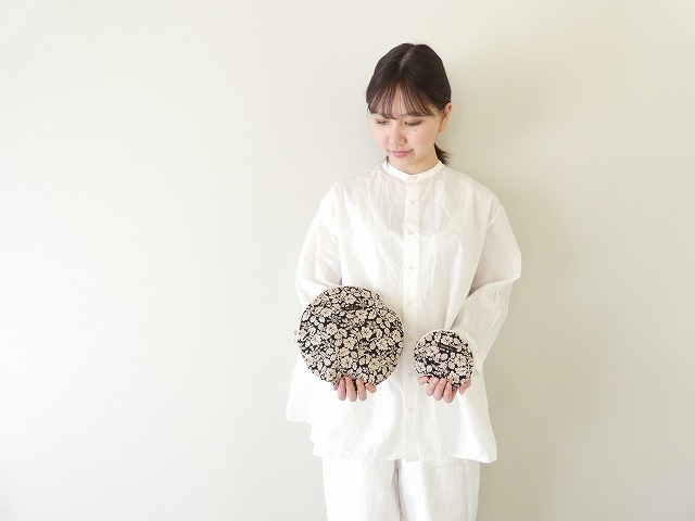 R&D.M.Co-(オールドマンズテーラー) WILD BERRY CIRCLE POUCH　Lsizeの商品画像3