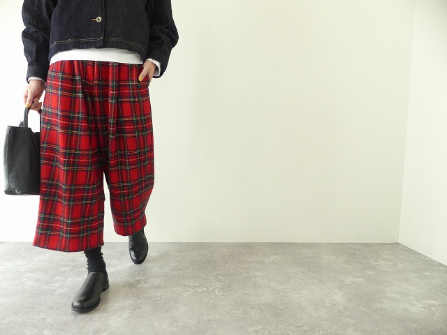 R&D.M.Co-(オールドマンズテーラー) WOOL TARTAN CHECK GUM PANTSの商品画像1