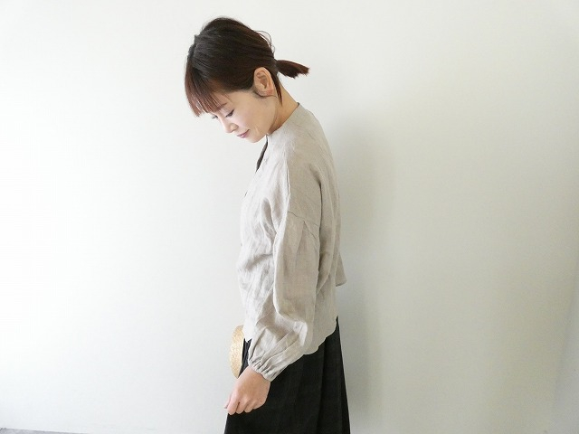 SSC 60リネンボトルネック前開きブラウスの商品画像7